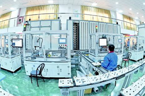 2020年全省工業(yè)總產(chǎn)值達(dá)2萬億元，貴州省發(fā)力大數(shù)